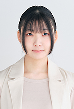 ナレーターの高山泉希の顔写真