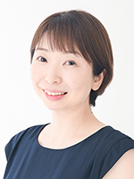 ナレーターの横井敏子の顔写真